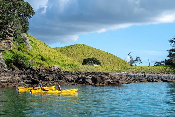 Auckland Volcano - Motukorea / Browns Island Sea Kayak Tour