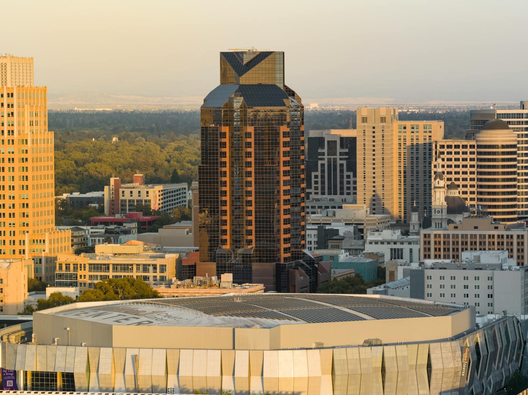 Sacramento (SMF) skyline